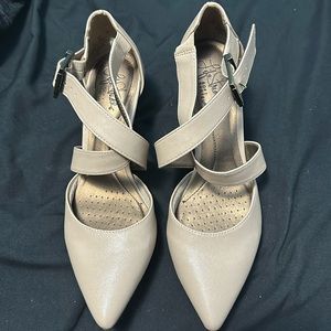 Life Stride Heels